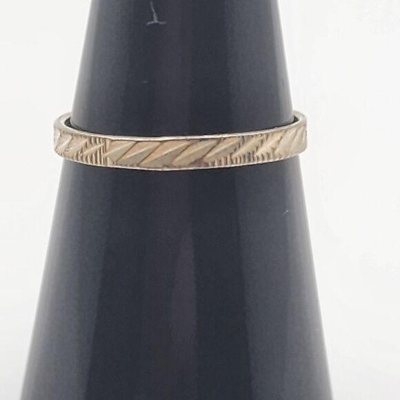 Sterling Silver Ring (7) - Picture 1 of 7